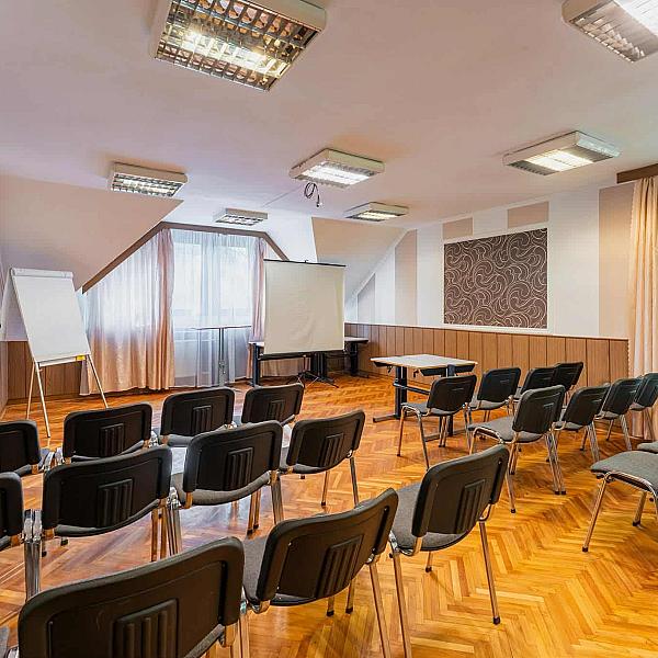 Konferencia Terem kép