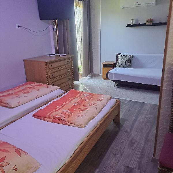 Baráthi Mini Kemping és Apartmanok kép