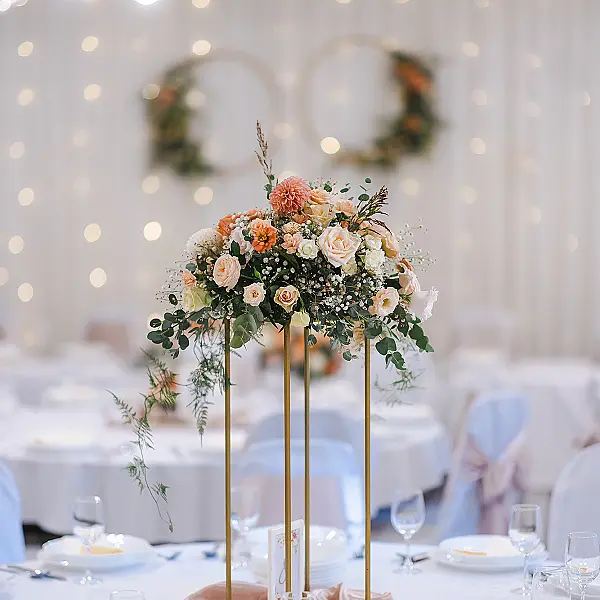 Gólyafészek Rendezvènyhàz / Hochzeit Haus